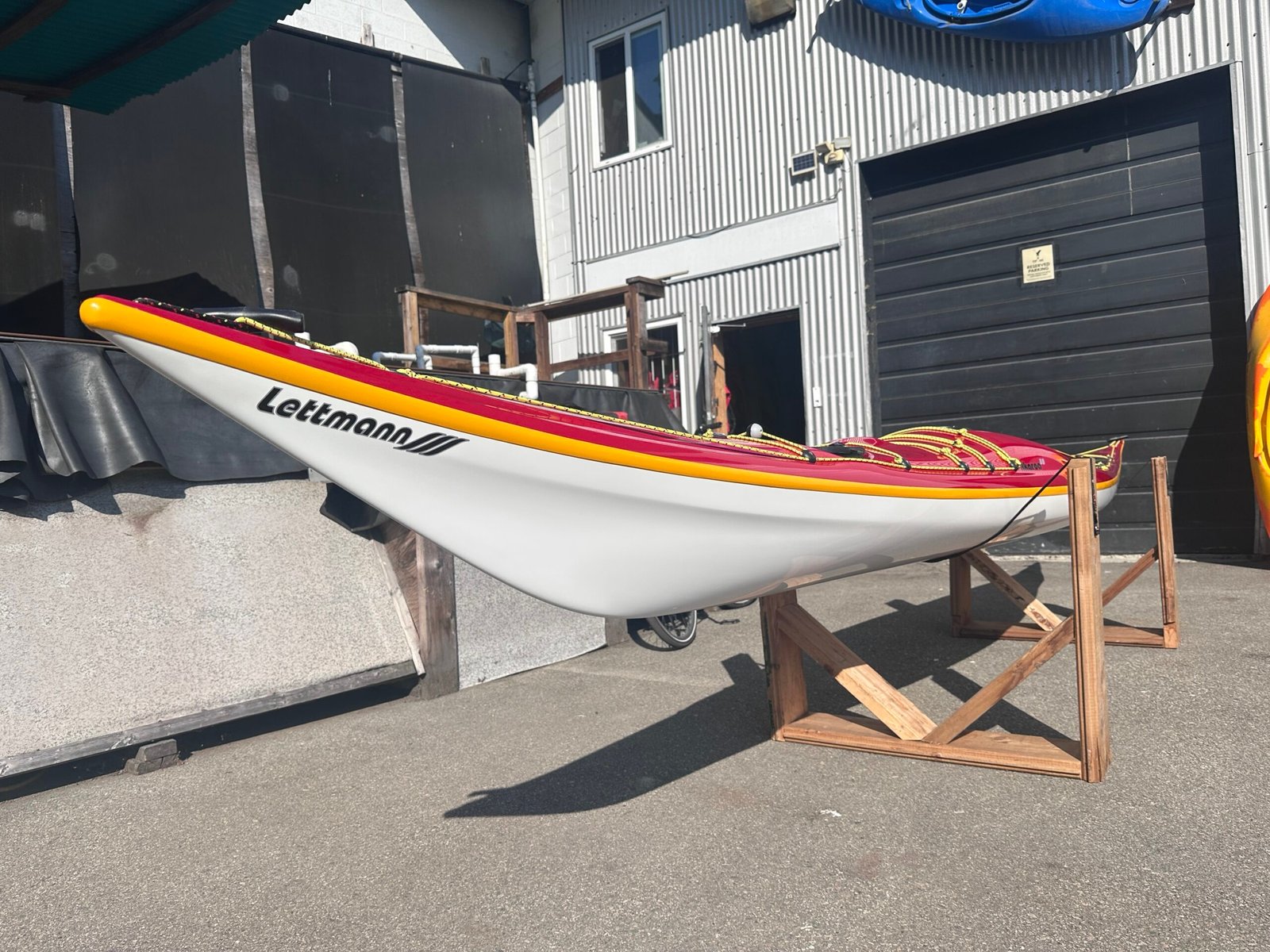 Lettmann Akaroa Expedition MV Plus - Red, White & Yellow - Image 2